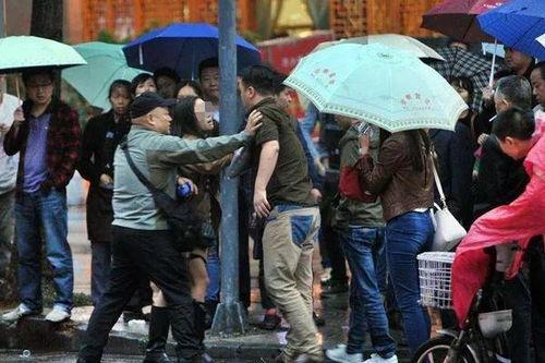 汴京偷听吃瓜事件,一场意外的“吃瓜”事件揭秘