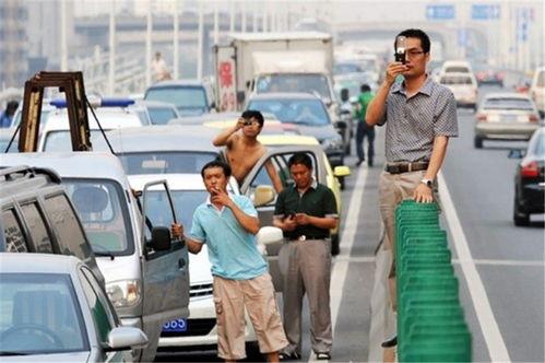 胶州吃瓜群众事件,一场网络舆论的风暴与反思
