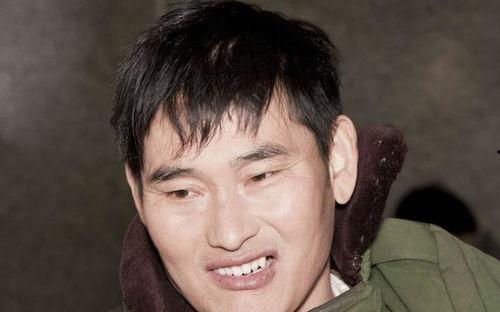山东小伙大伟吃瓜事件是真的吗,真相揭秘